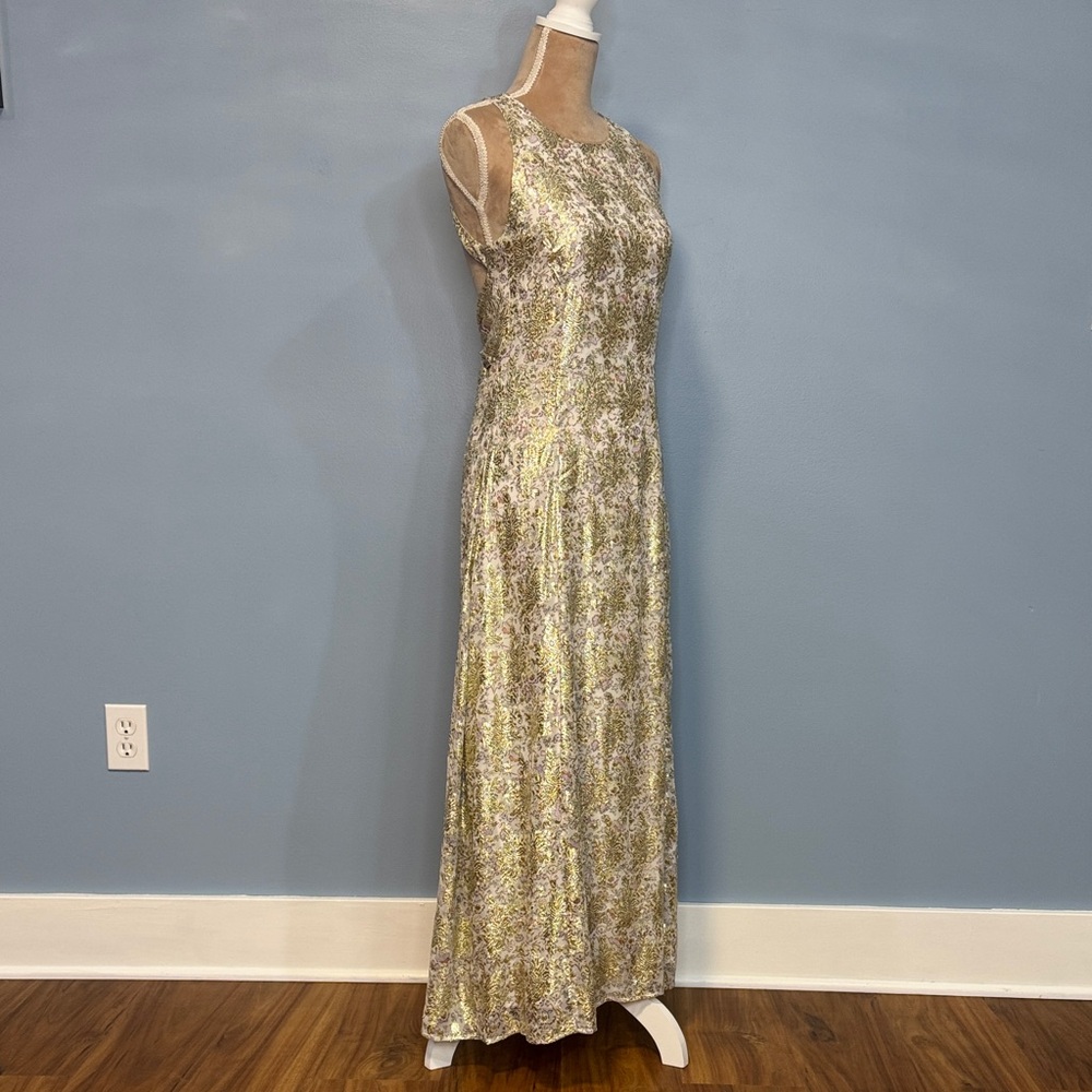 Lulu's Sleeveless Floral Maxi Dress in gold and Cream - Picture 5 of 13